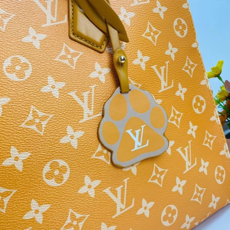 Functional Louis Vuitton Shopping Bags 87374