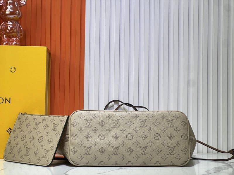 Practical Louis Vuitton Shopping Bags 80139