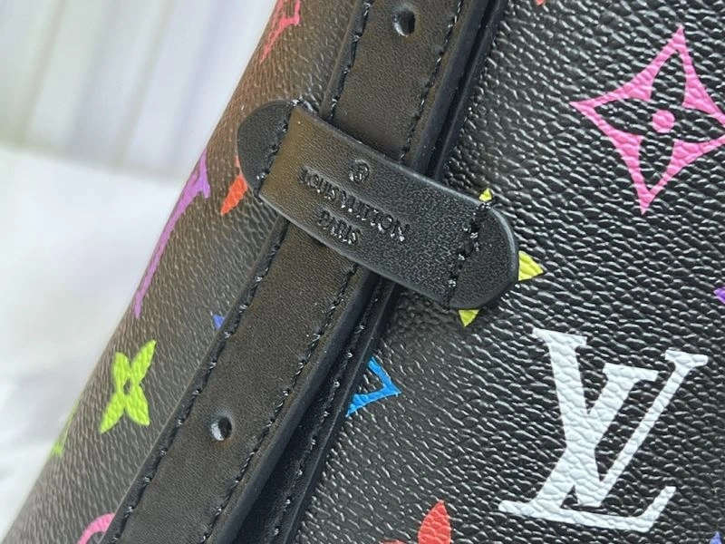 SmoothTexture Louis Vuitton Shopping Bags 80122