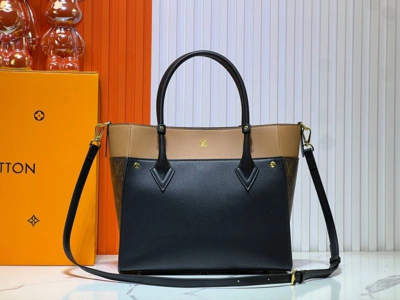 EyeCatching Louis Vuitton Shopping Bags 80141