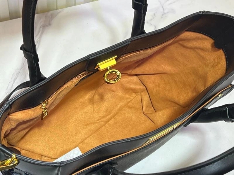 Flexible Louis Vuitton Shopping Bags 80132