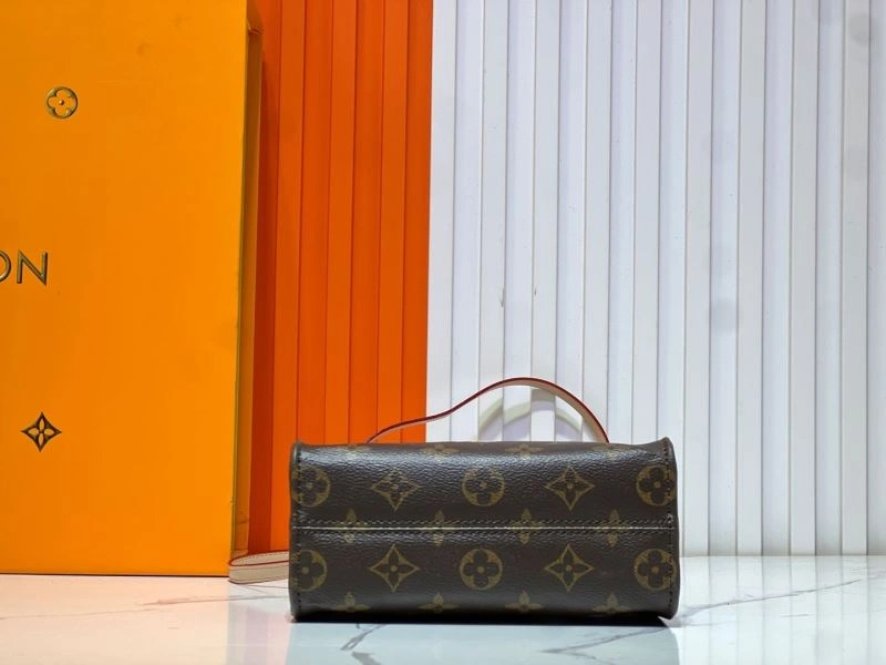 Attractive Louis Vuitton Shopping Bags 80112