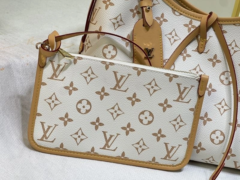 Soft Louis Vuitton Shopping Bags 80105