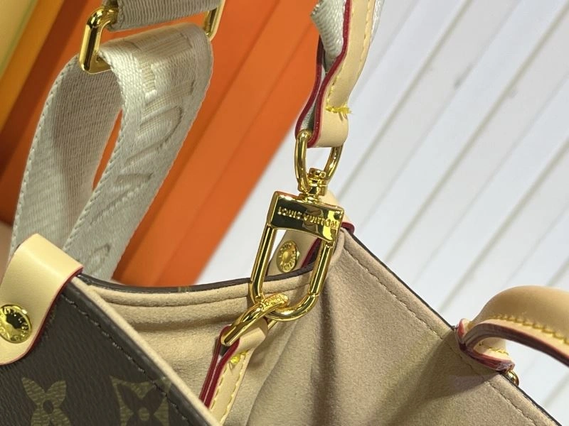 Lightweight Louis Vuitton Shopping Bags 80115