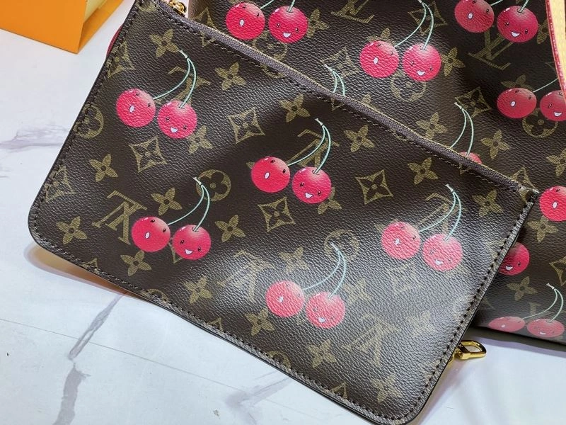 SunProtective Louis Vuitton Shopping Bags 80092