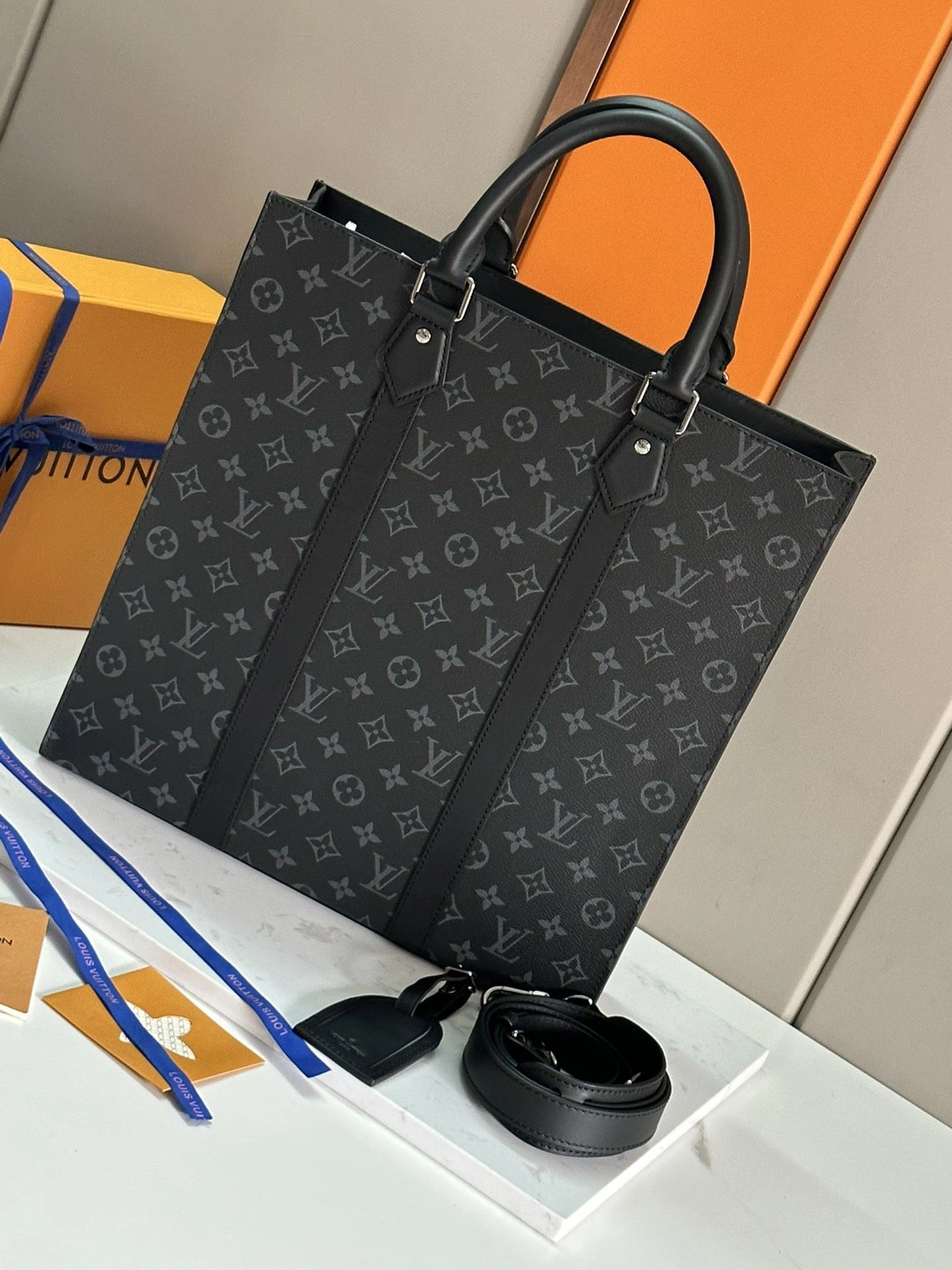 ComfortFit Louis Vuitton Shopping Bags 91814