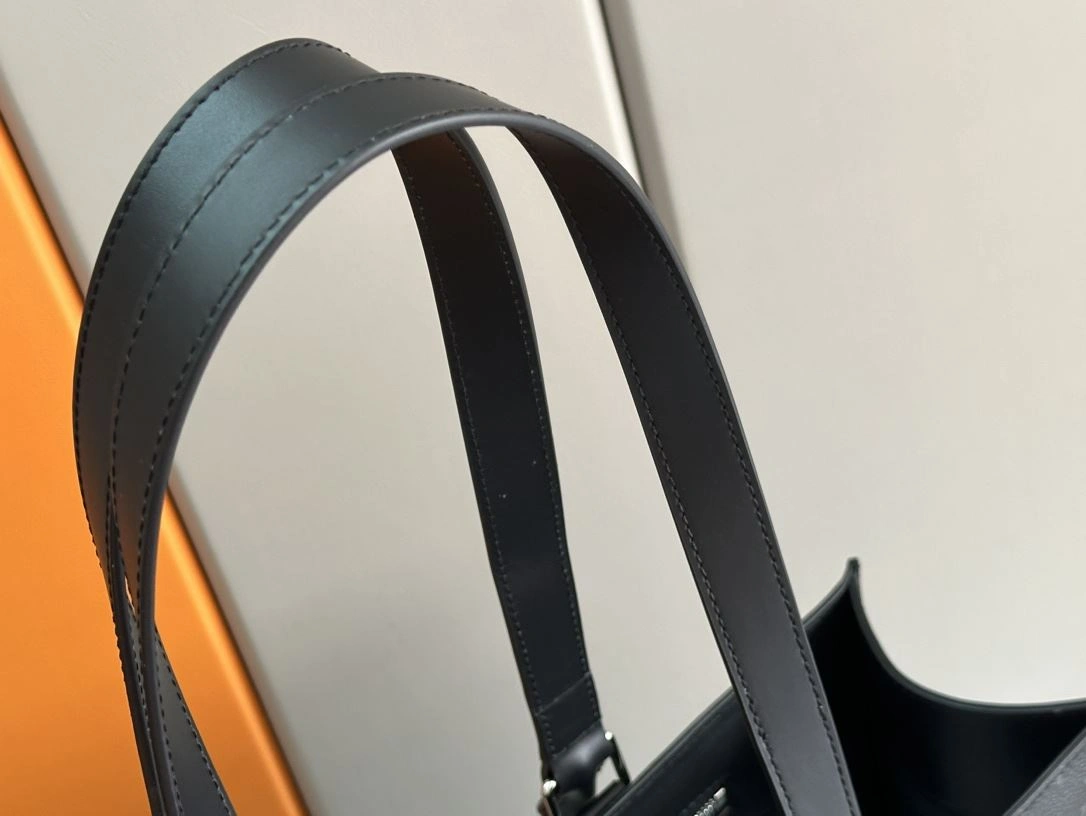 UrbanStyle Louis Vuitton Shopping Bags 91820