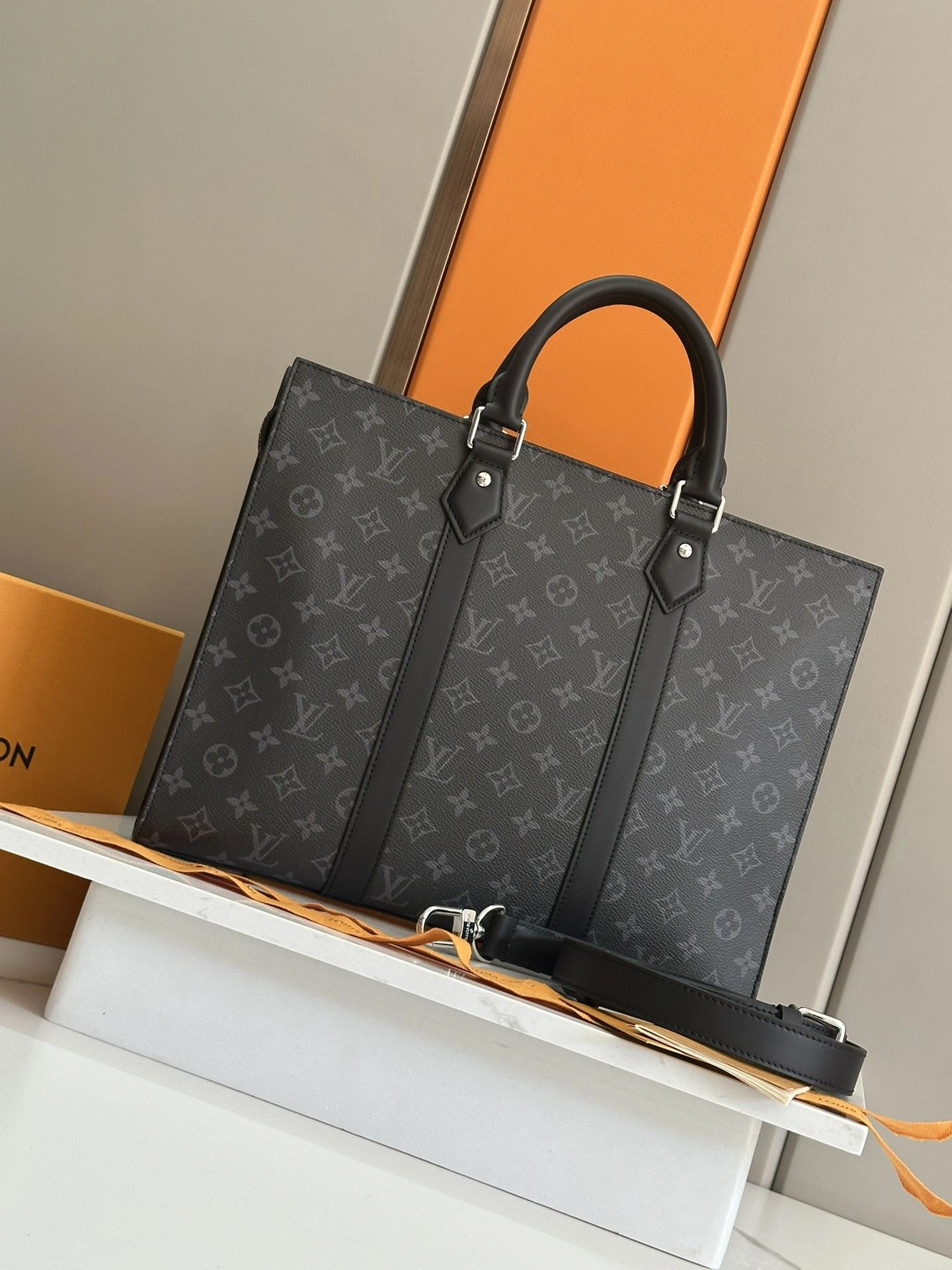 Louis Vuitton Shopping Bags Modern 91847