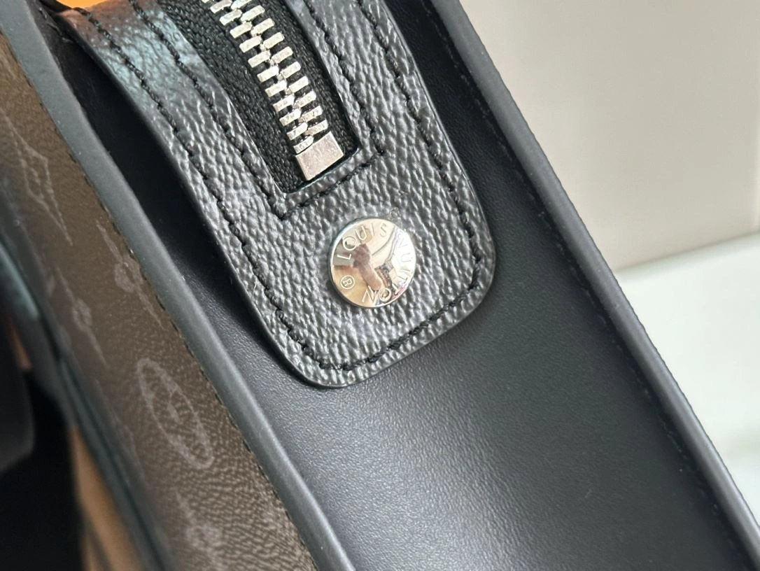 Louis Vuitton Shopping Bags Modern 91847