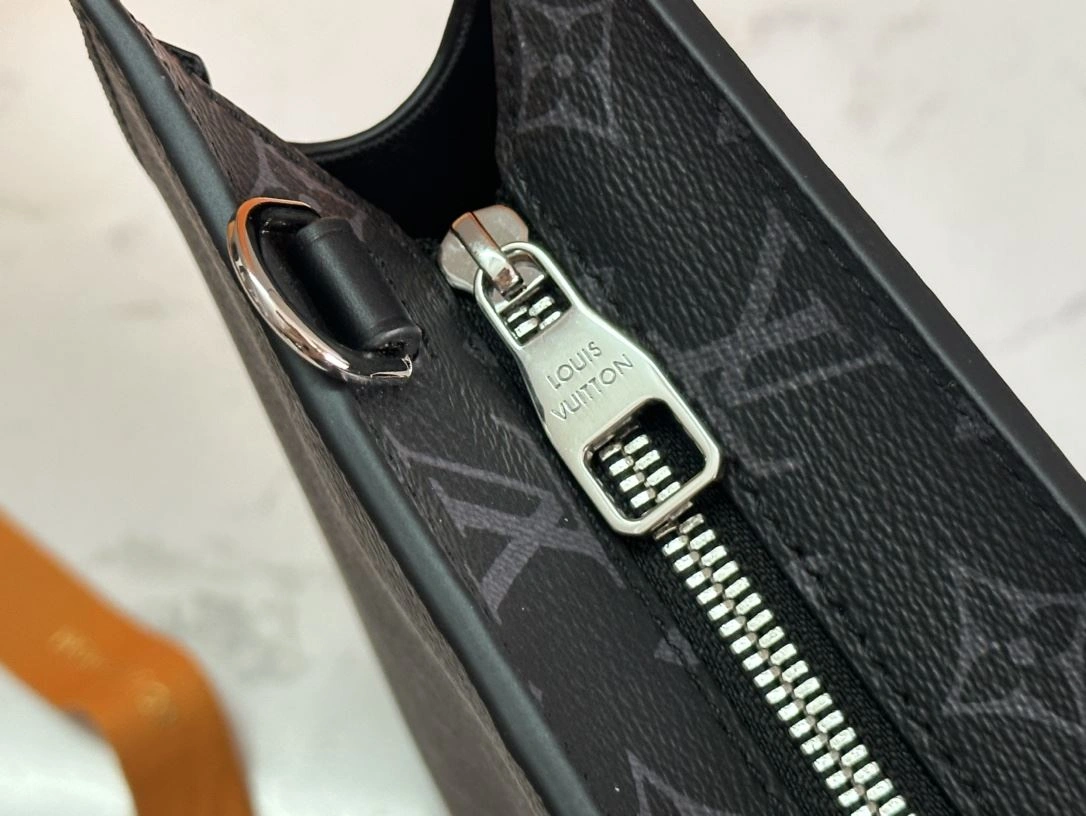 Louis Vuitton Shopping Bags Modern 91847