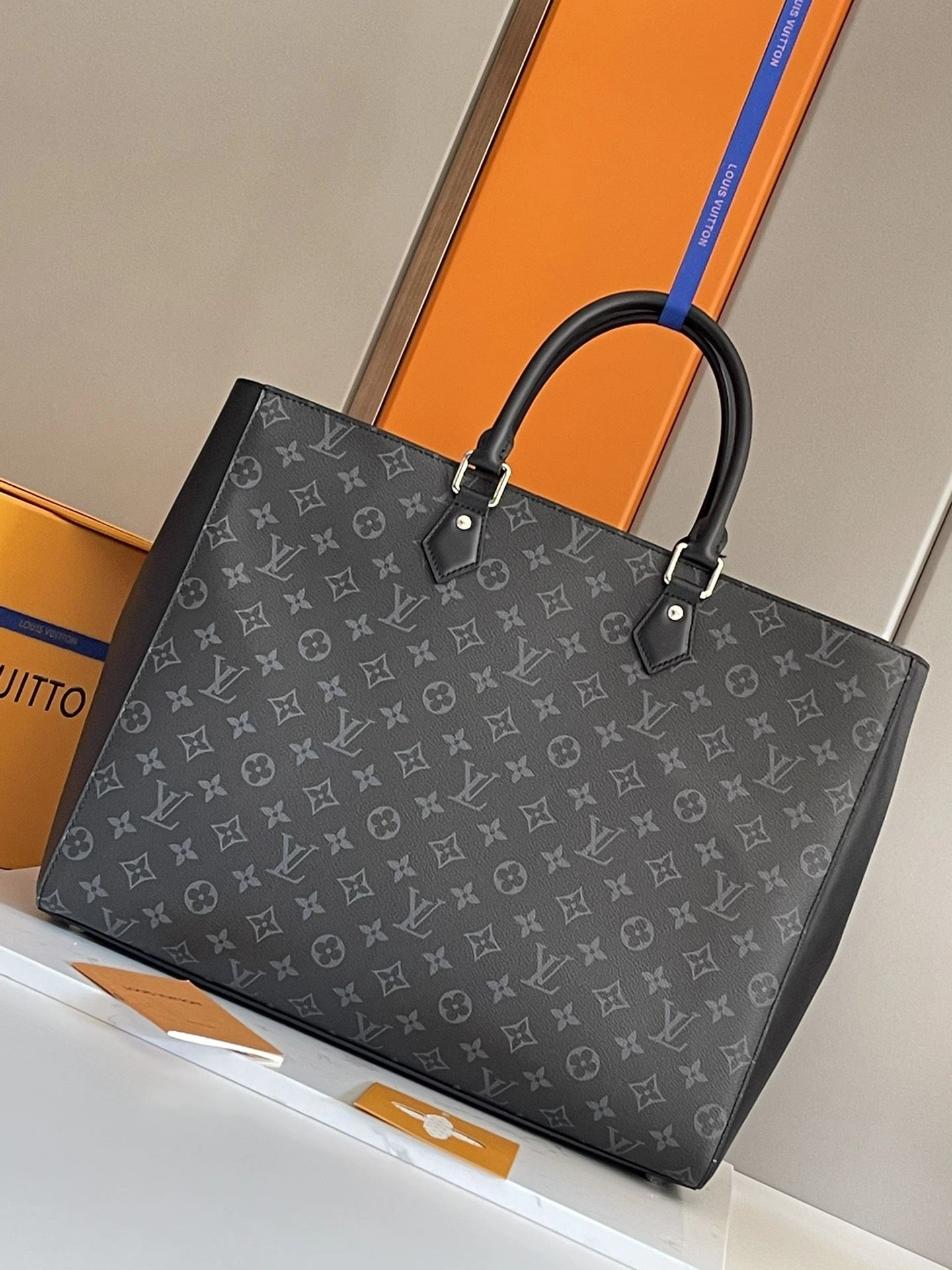 Casual Louis Vuitton Shopping Bags 91840