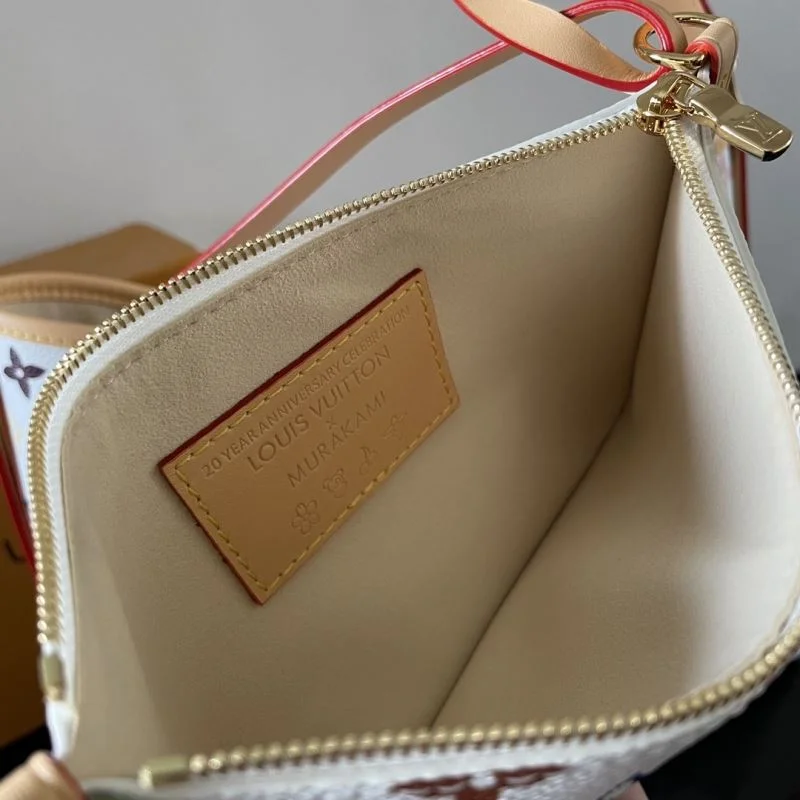 Functional Louis Vuitton Shopping Bags 41515