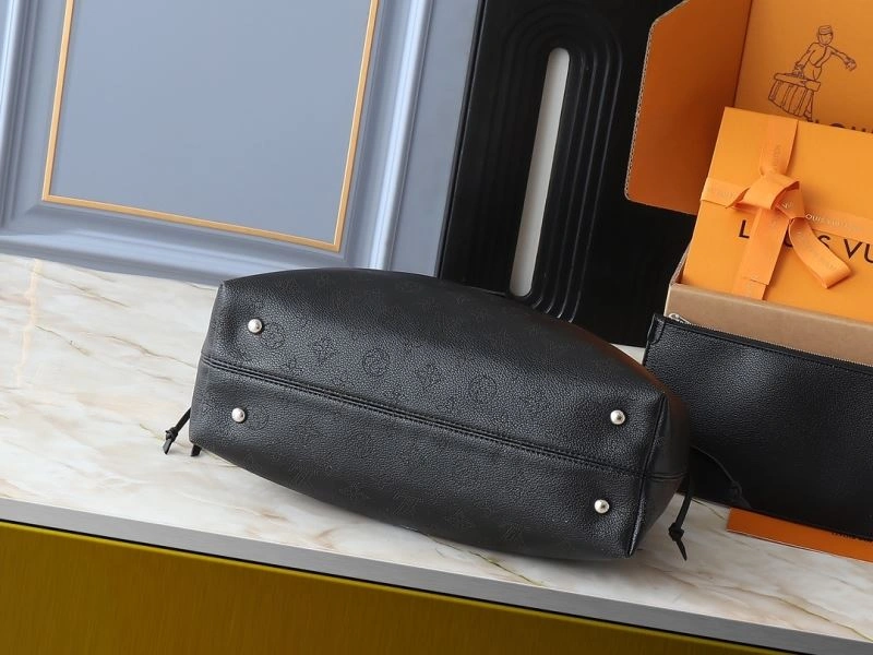 Louis Vuitton Shopping Bags Comfortable 88525