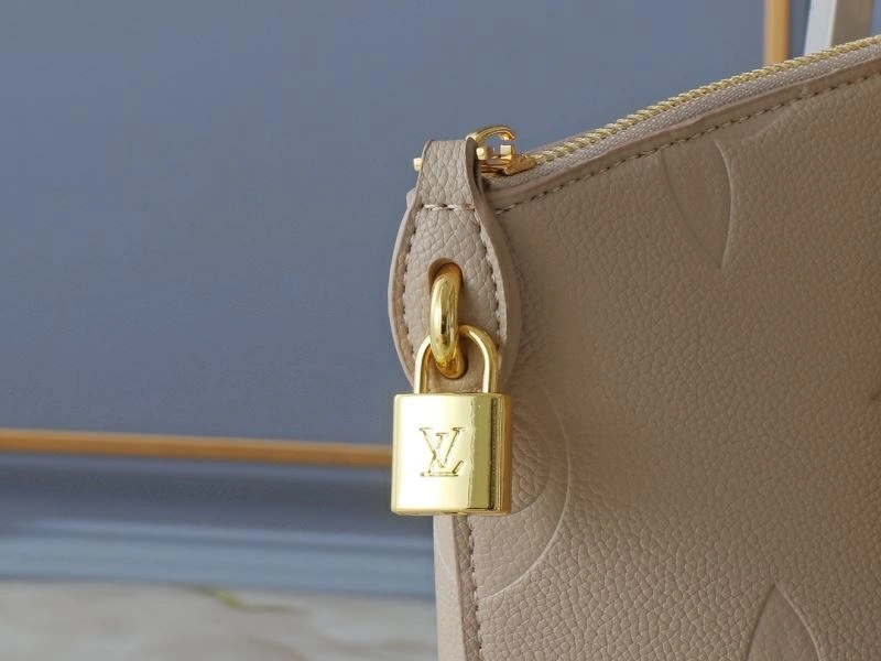 Louis Vuitton Shopping Bags Breathable 88561