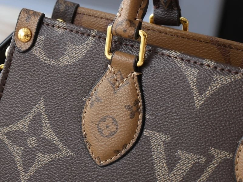 Louis Vuitton Shopping Bags UrbanChic 88518