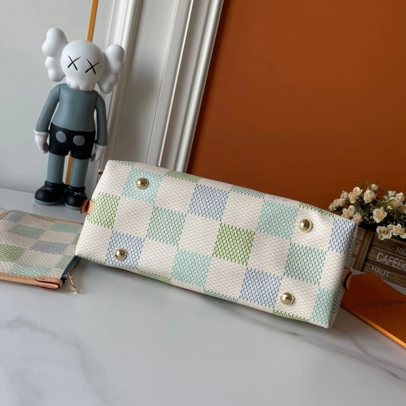 FreshLook Louis Vuitton Shopping Bags 88508