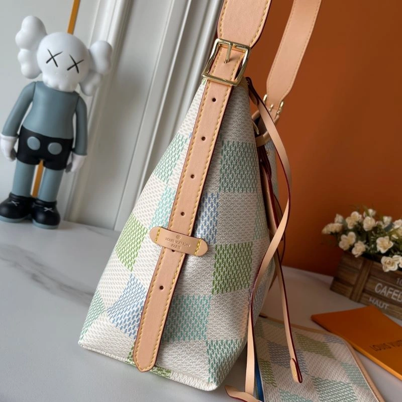 FreshLook Louis Vuitton Shopping Bags 88508