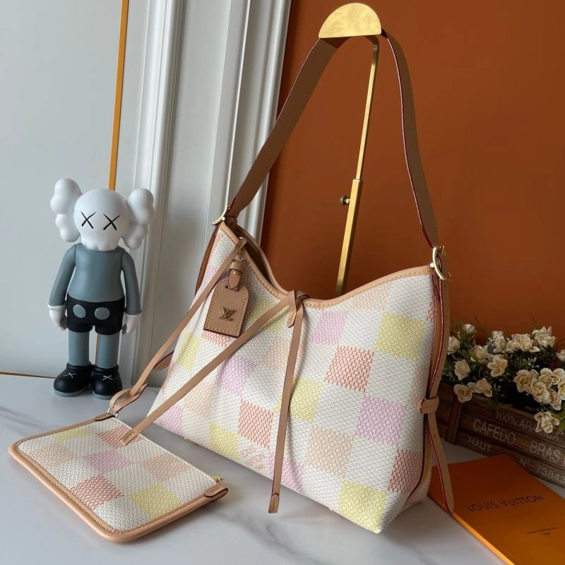 Comfortable Louis Vuitton Shopping Bags 88509