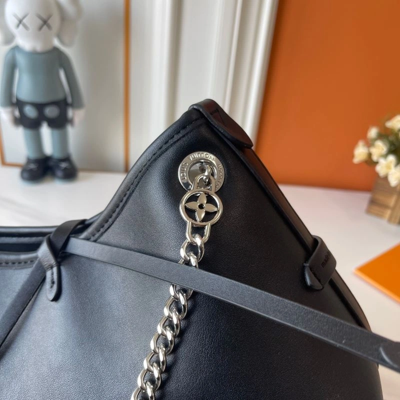 Louis Vuitton Shopping Bags UrbanChic 88550