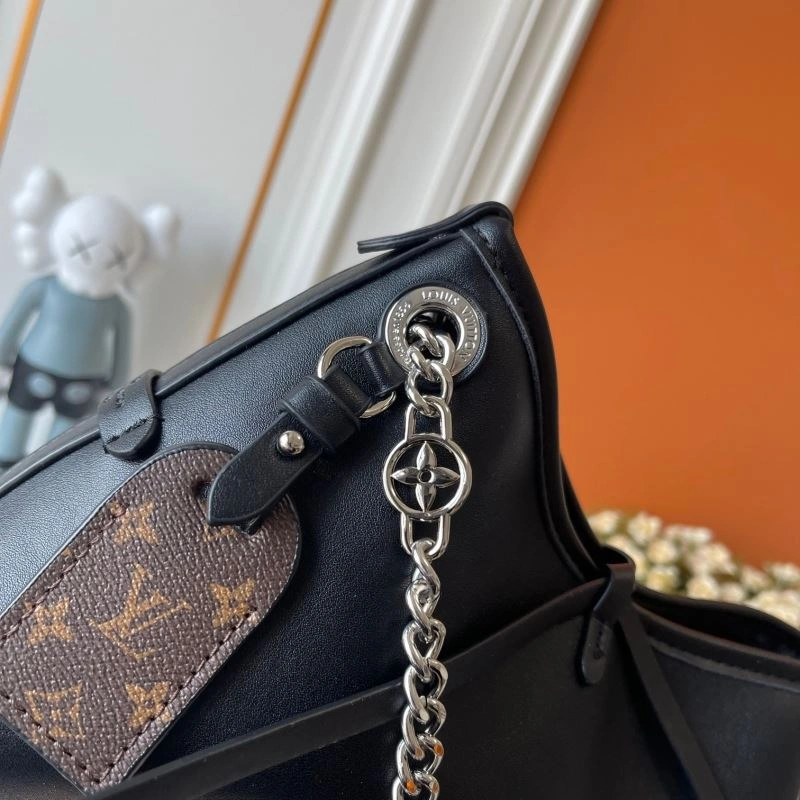 Louis Vuitton Shopping Bags UrbanChic 88550