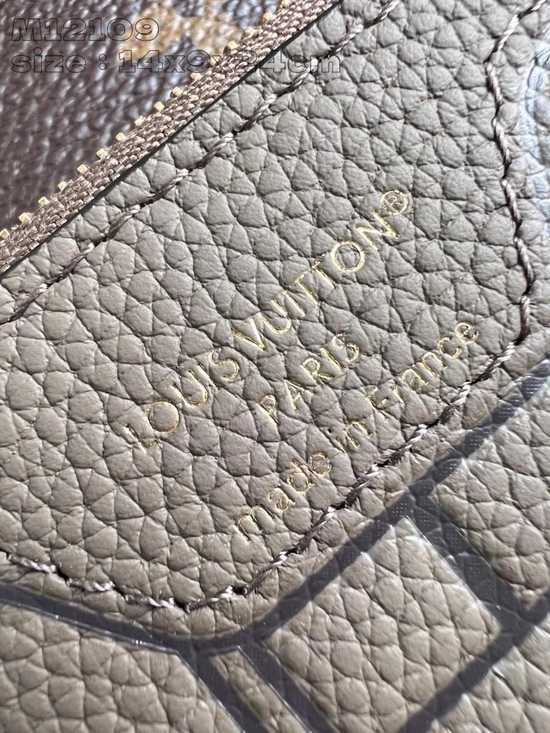Sporty Louis Vuitton Shopping Bags 41179