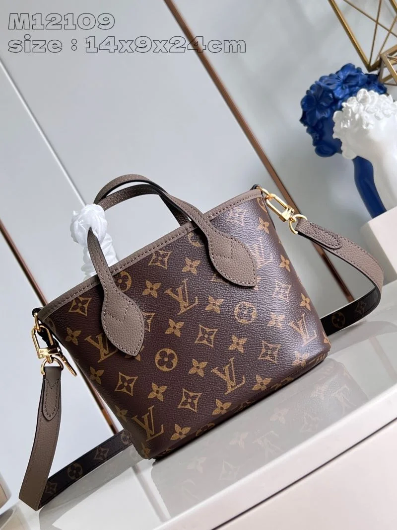Sporty Louis Vuitton Shopping Bags 41179