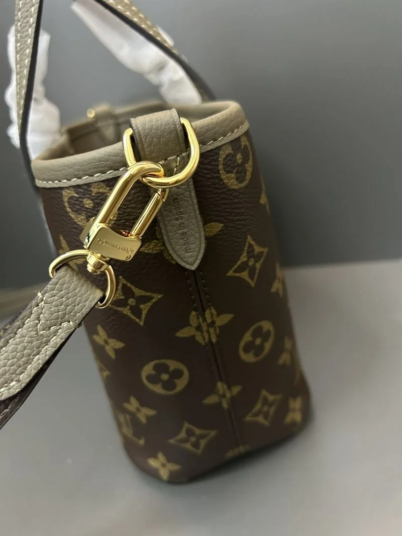 Trendy Louis Vuitton Shopping Bags 41128