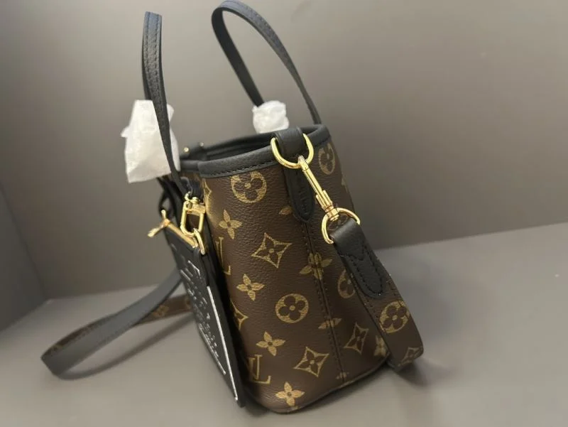 Stylish Louis Vuitton Shopping Bags 41133