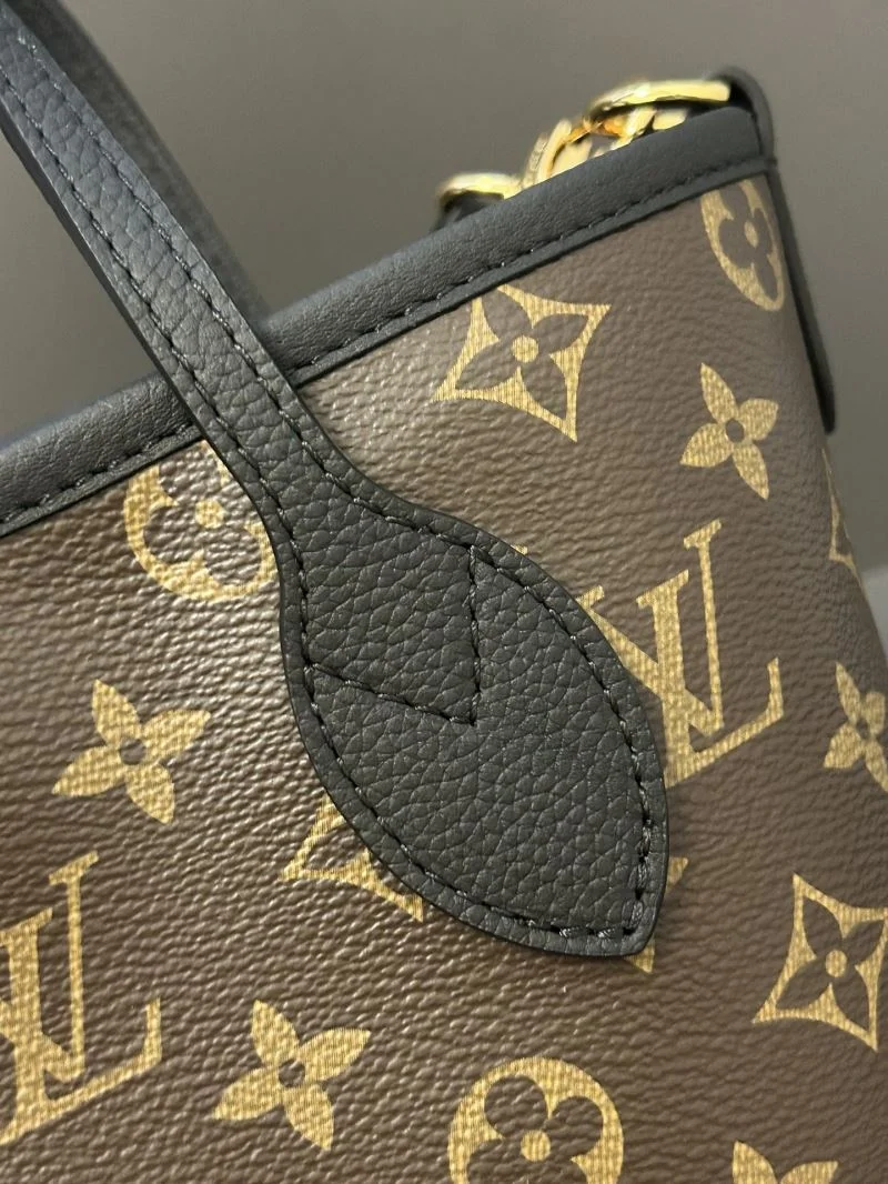 Stylish Louis Vuitton Shopping Bags 41133