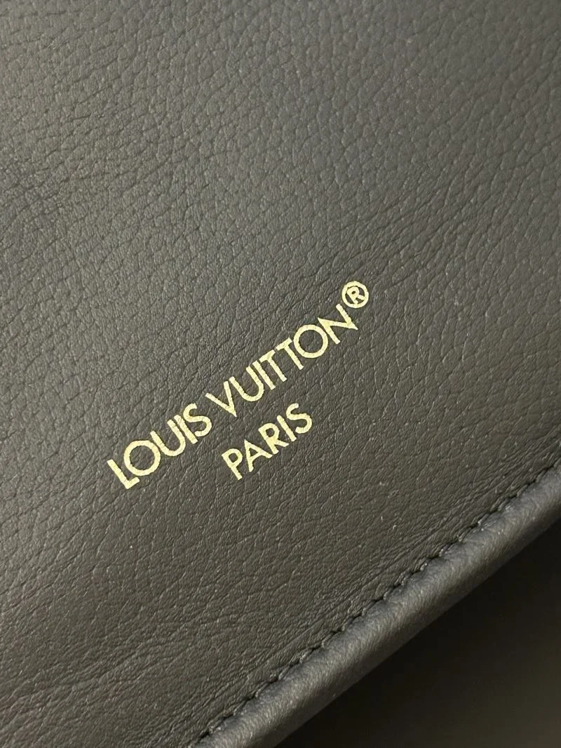 Stylish Louis Vuitton Shopping Bags 41133