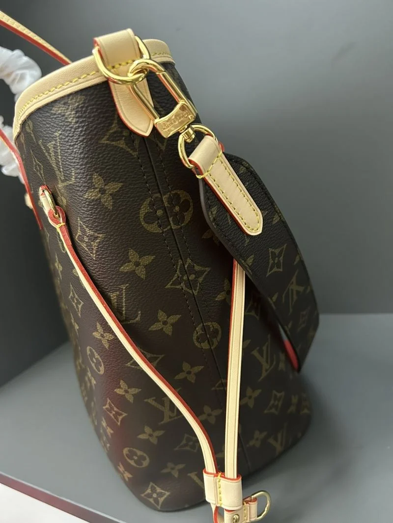 Louis Vuitton Shopping Bags Cozy 41124