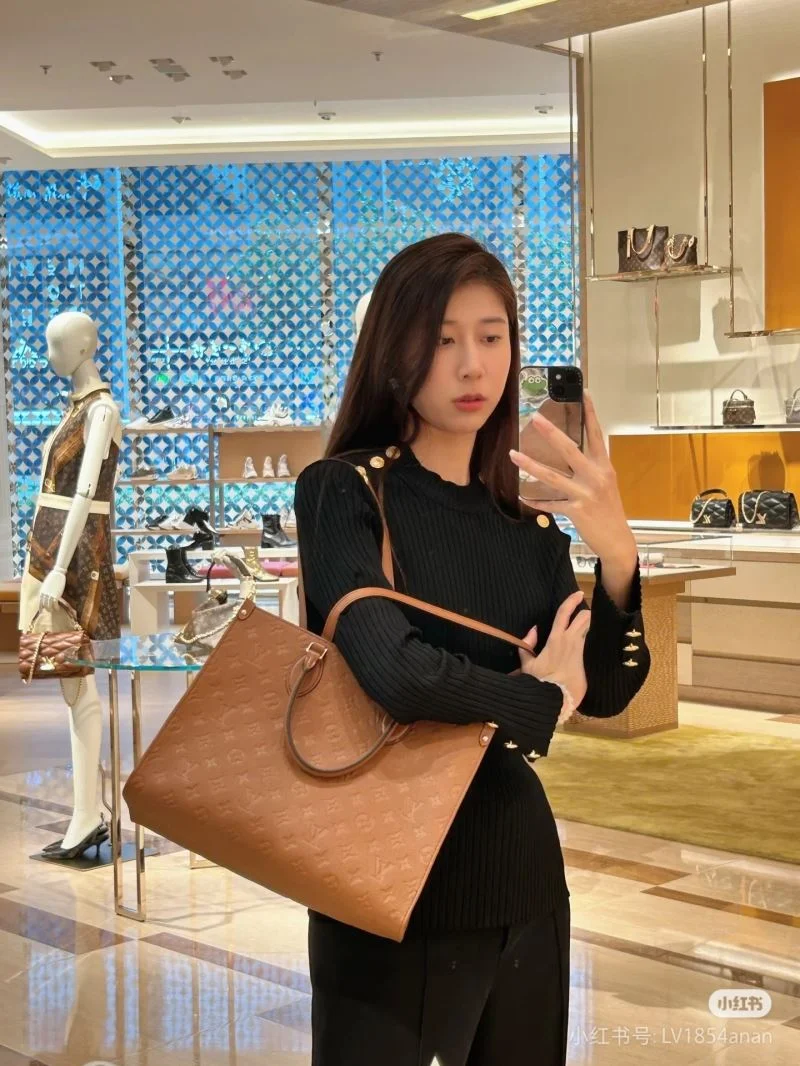 Efficient Louis Vuitton Shopping Bags 41129