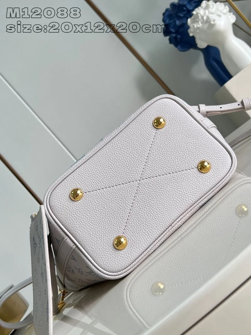 Louis Vuitton Shopping Bags EasyCare 41114