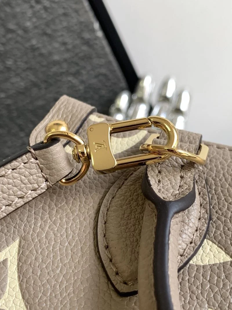 Louis Vuitton Shopping Bags DailyWear 41101