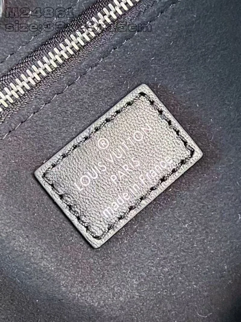 Versatile Louis Vuitton Shopping Bags 41105
