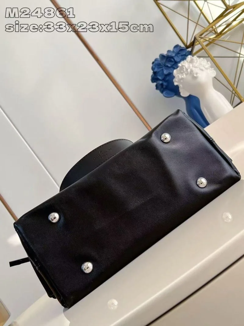 Versatile Louis Vuitton Shopping Bags 41105