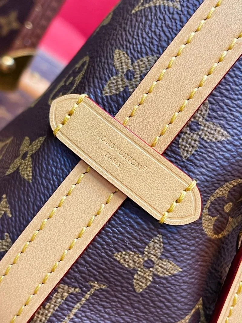 Louis Vuitton Shopping Bags Elegant 40456