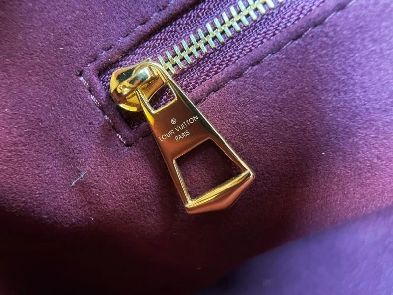 Louis Vuitton Shopping Bags Elegant 40456