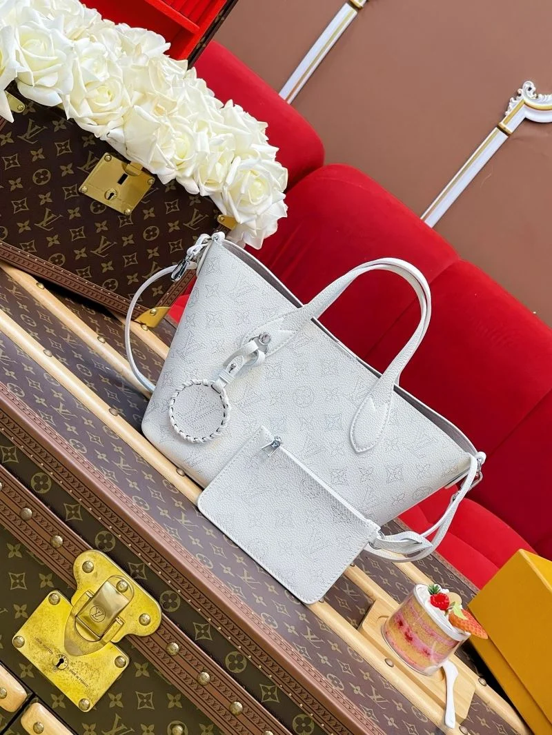 Stylish Louis Vuitton Shopping Bags 40457