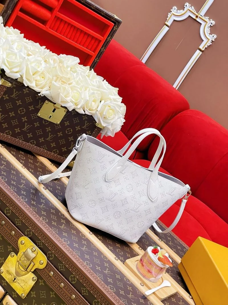 Stylish Louis Vuitton Shopping Bags 40457