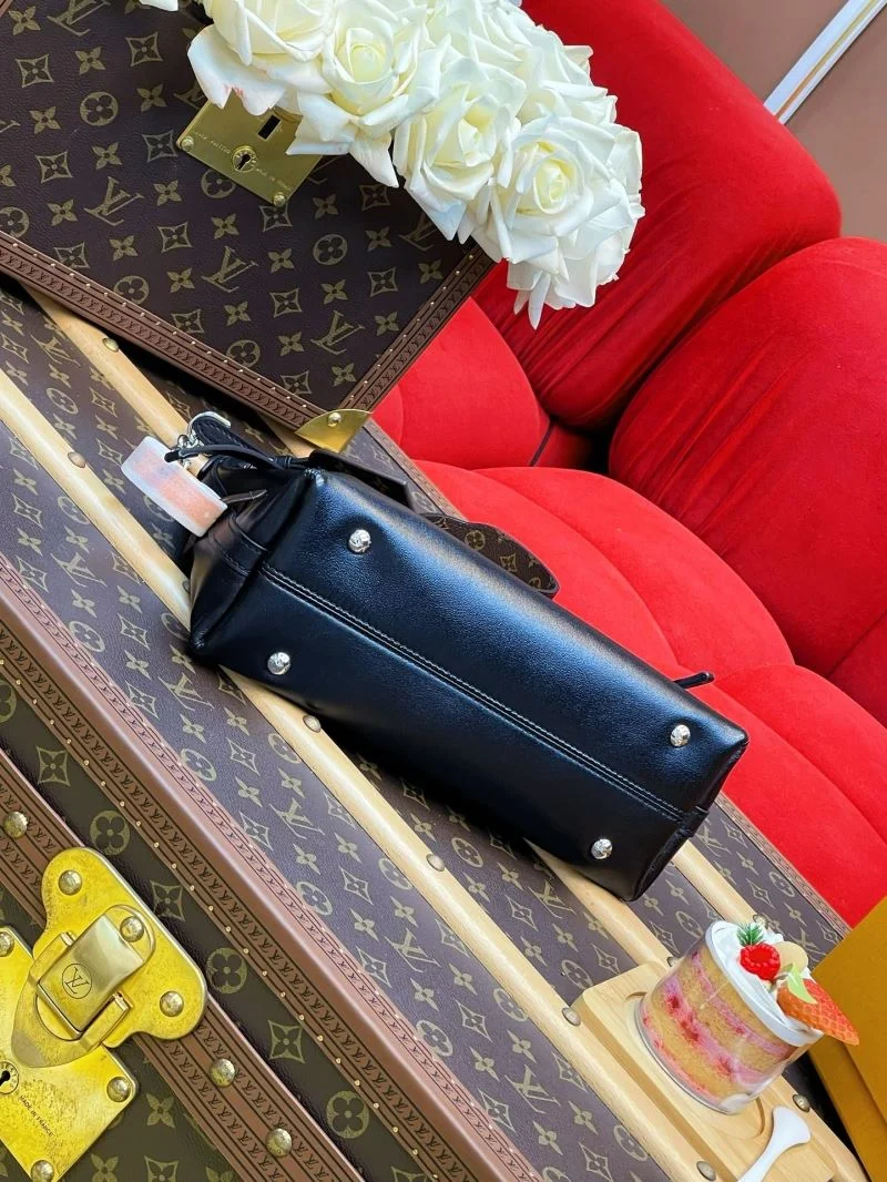Durable Louis Vuitton Shopping Bags 40455