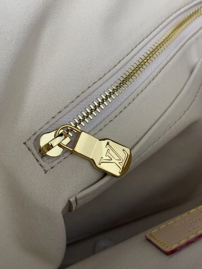 Lightweight Louis Vuitton Shopping Bags 40438