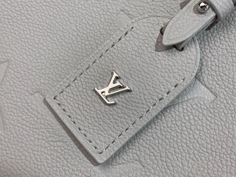 Premium Louis Vuitton Shopping Bags 40445