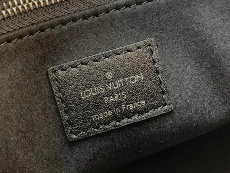Bright Louis Vuitton Shopping Bags 40442