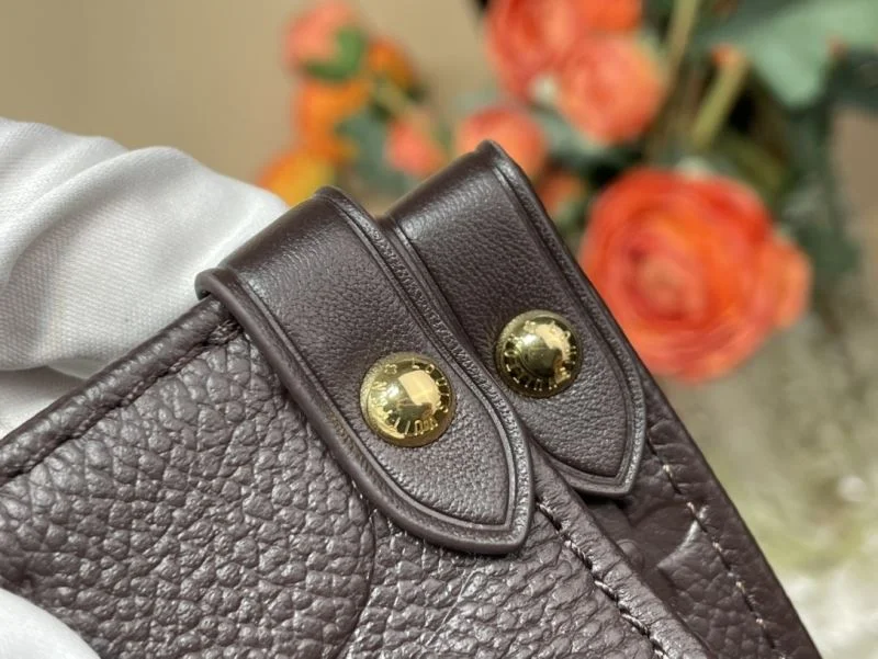 StreetReady Louis Vuitton Shopping Bags 40465