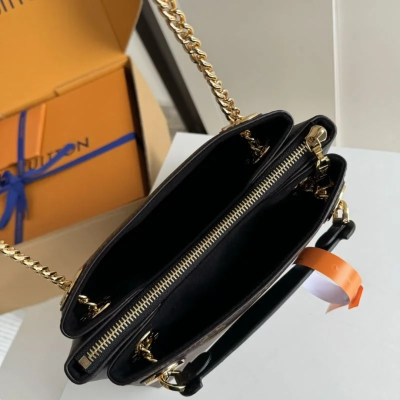 Sporty Louis Vuitton Shopping Bags 49274