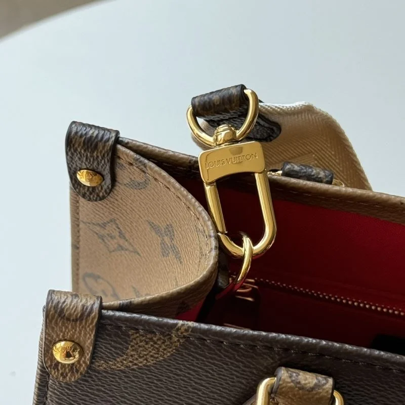 Unisex Louis Vuitton Shopping Bags 49220