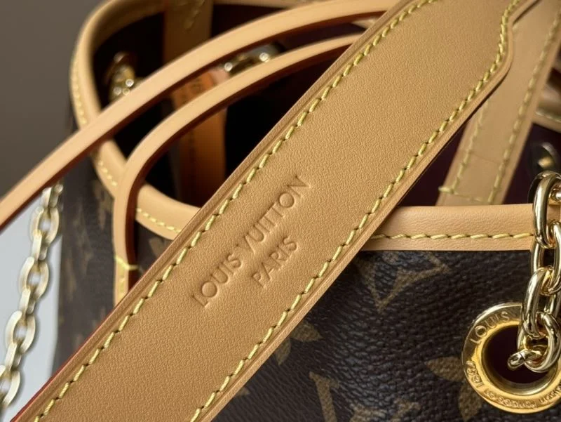 Sporty Louis Vuitton Shopping Bags 49177