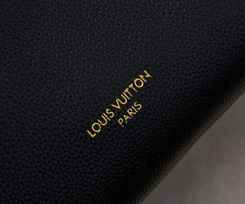 Louis Vuitton Shopping Bags Comfortable 79519