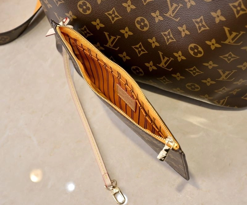 Sporty Louis Vuitton Shopping Bags 79516